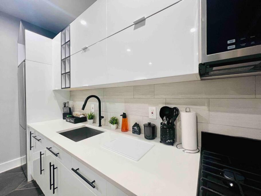 2 Bedroom Apartment, Close To Nyc & Downtown Jc! جيرسي سيتي المظهر الخارجي الصورة